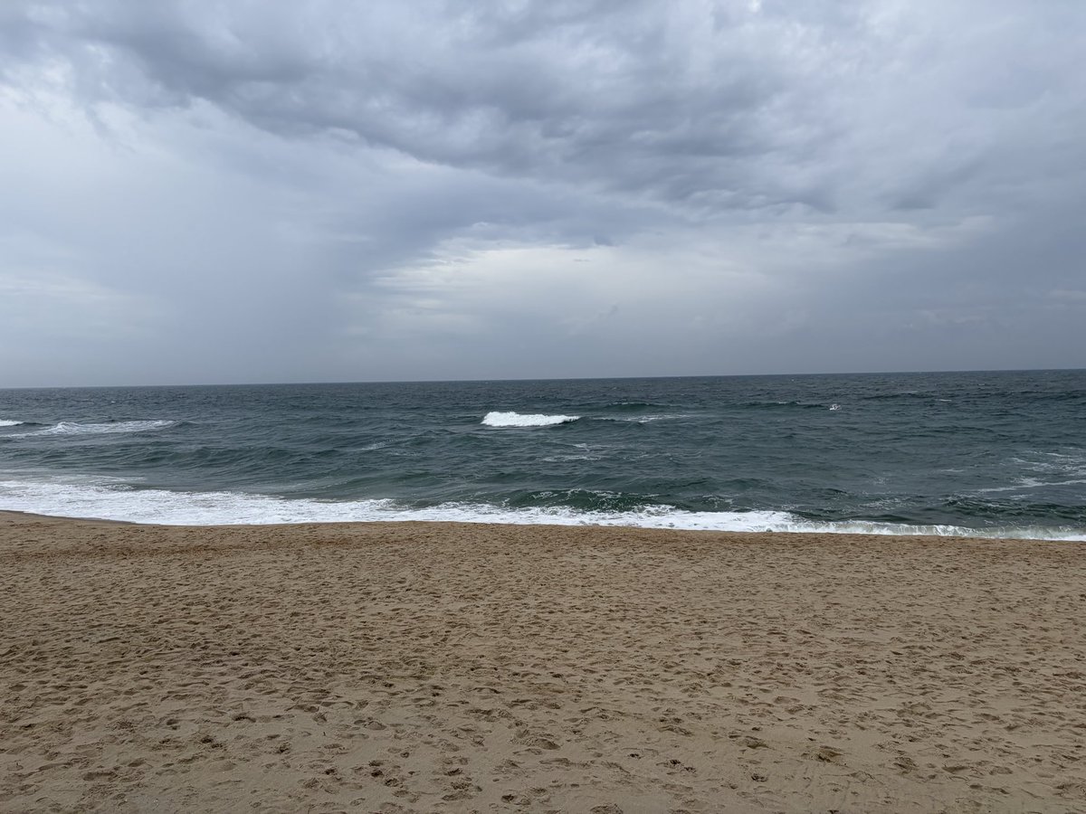 AlwaysReadyLife's tweet image. Today’s run in Spring Lake/Belmar. I found an old VW van.