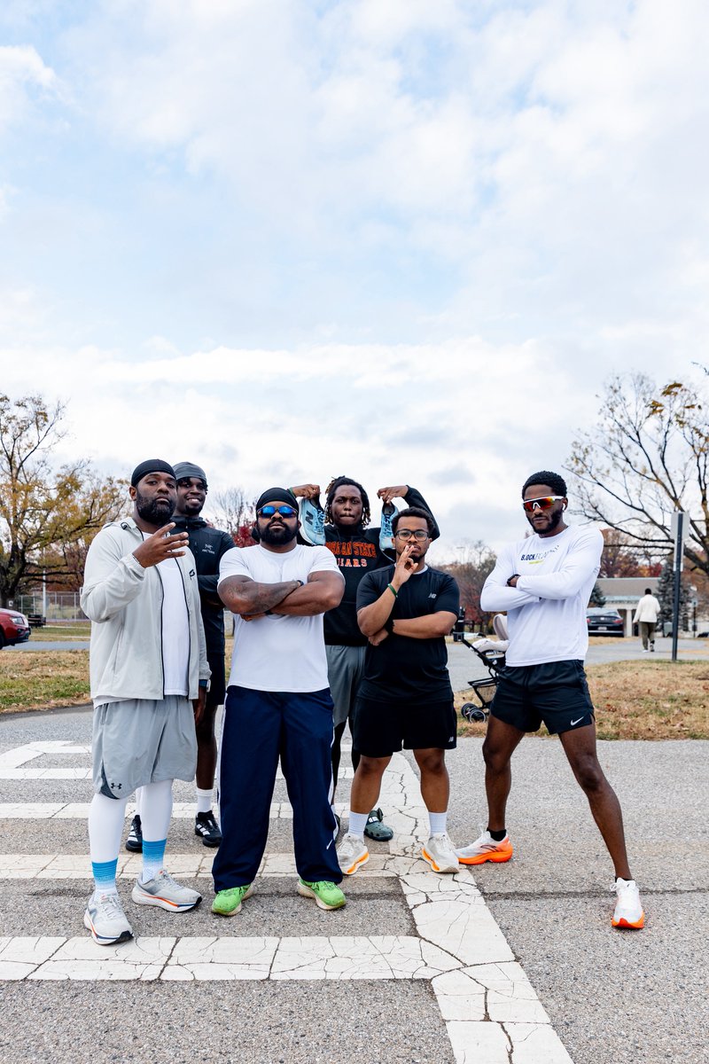 Sunday Service ⛪️
The return of the long run, with 10 miles this morning along the Baltimore 10 Miler route 💪🏽 great work this morning by these guys!