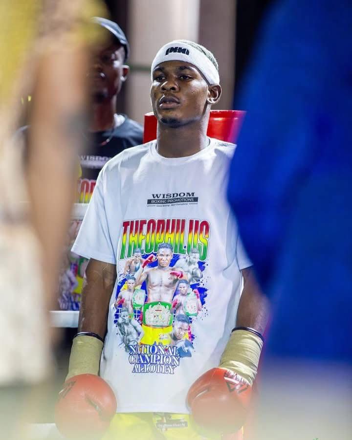 BOXINGCORNER_'s tweet image. ‼️Ghana’s raising Boxing Star,

Theophilus Kpakpo Allotey (aka Theo Lopez) is ranked #3 in the WORLD by the IBF!

The UBO &amp;amp; WBO Africa champion is knocking on the door of world glory.

The next Azumah in the making? 👀🇬🇭

#GhanaBoxing #IBF #BoxingNews