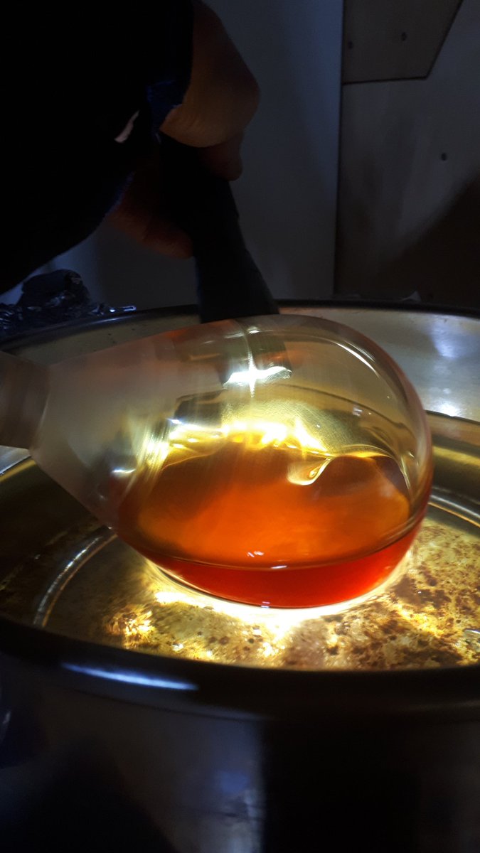 Indole245's tweet image. Cozy lab ready for the winter season...many new chemicals to come in the new year as well.

*3-HOMeaMPP ready for testing!

#greenhouse #researchlab #lab #laboratory #chemistry #innovation #chemicalsynthesis #syntharise #molecules #drugdiscovery #Development #synthesis