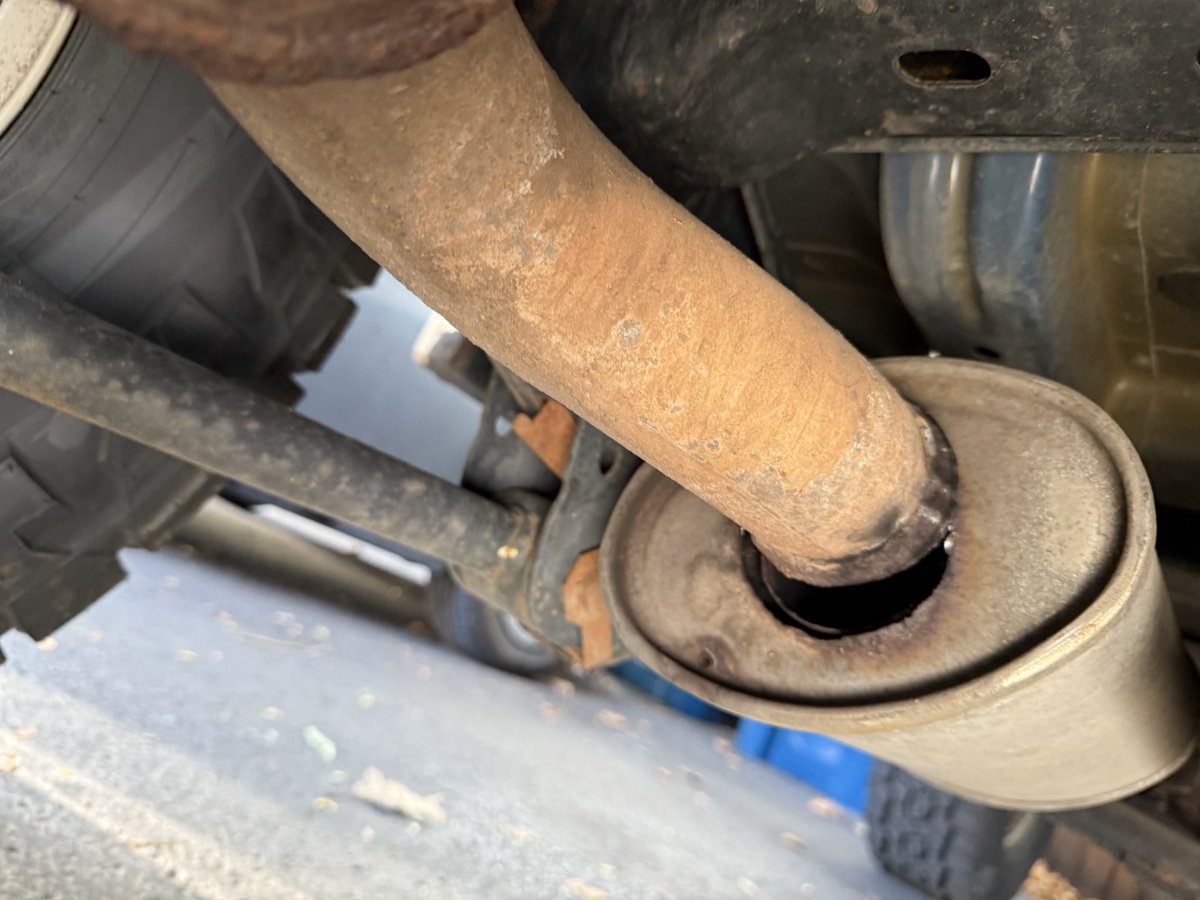 foxeuphoria's tweet image. Ooooof!