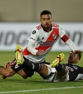 frabigol's tweet photo. En el Monumental ovacionaron más veces a Paulo Díaz que a Jonathan Maidana. https://t.co/0nrO4W25Oa
