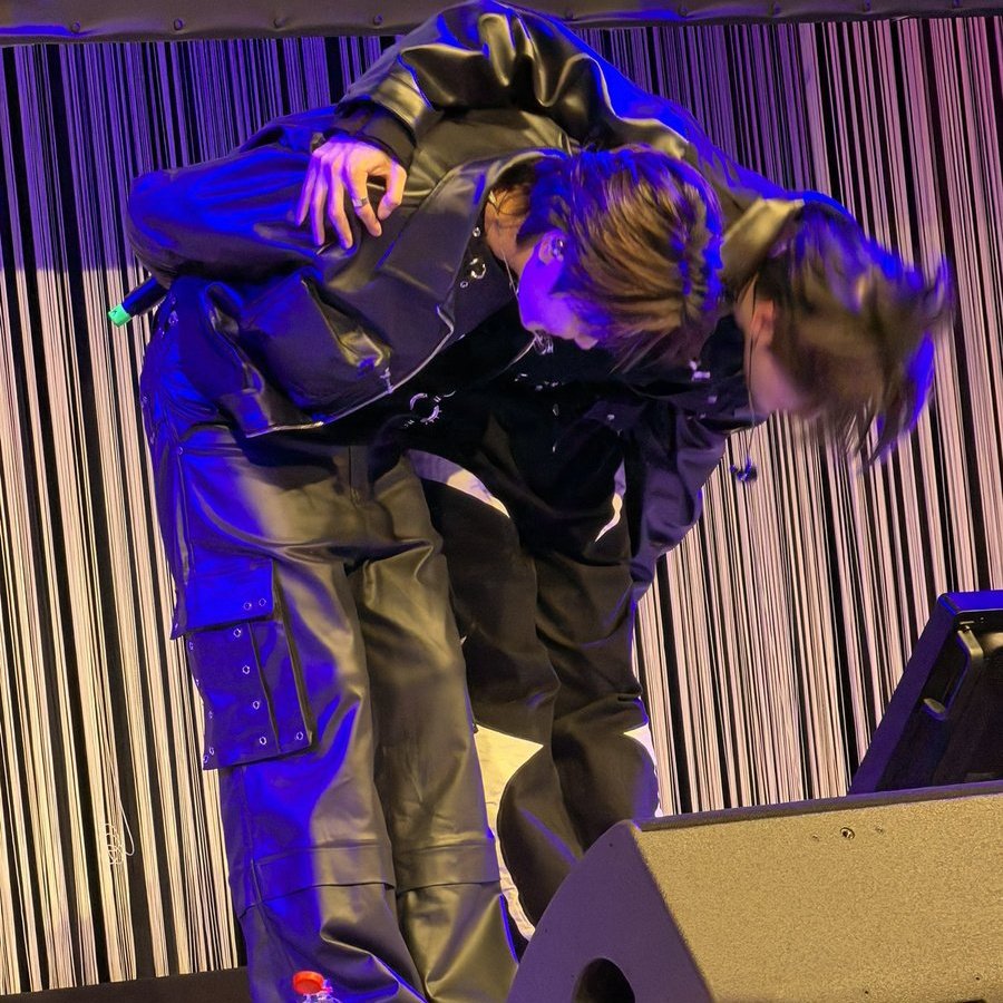 DSCats1004's tweet photo. Thank you so much to all the green vegetables present at FM. I didn't communicate much with you because I only understand and speak French, but I had an extraordinary and wonderful time in your company. 🇫🇷🥦❤️💙🫶🌹
 BOUNPREM BERLIN FM
#BP1stFMBerlin https://t.co/6PouLGsJIl