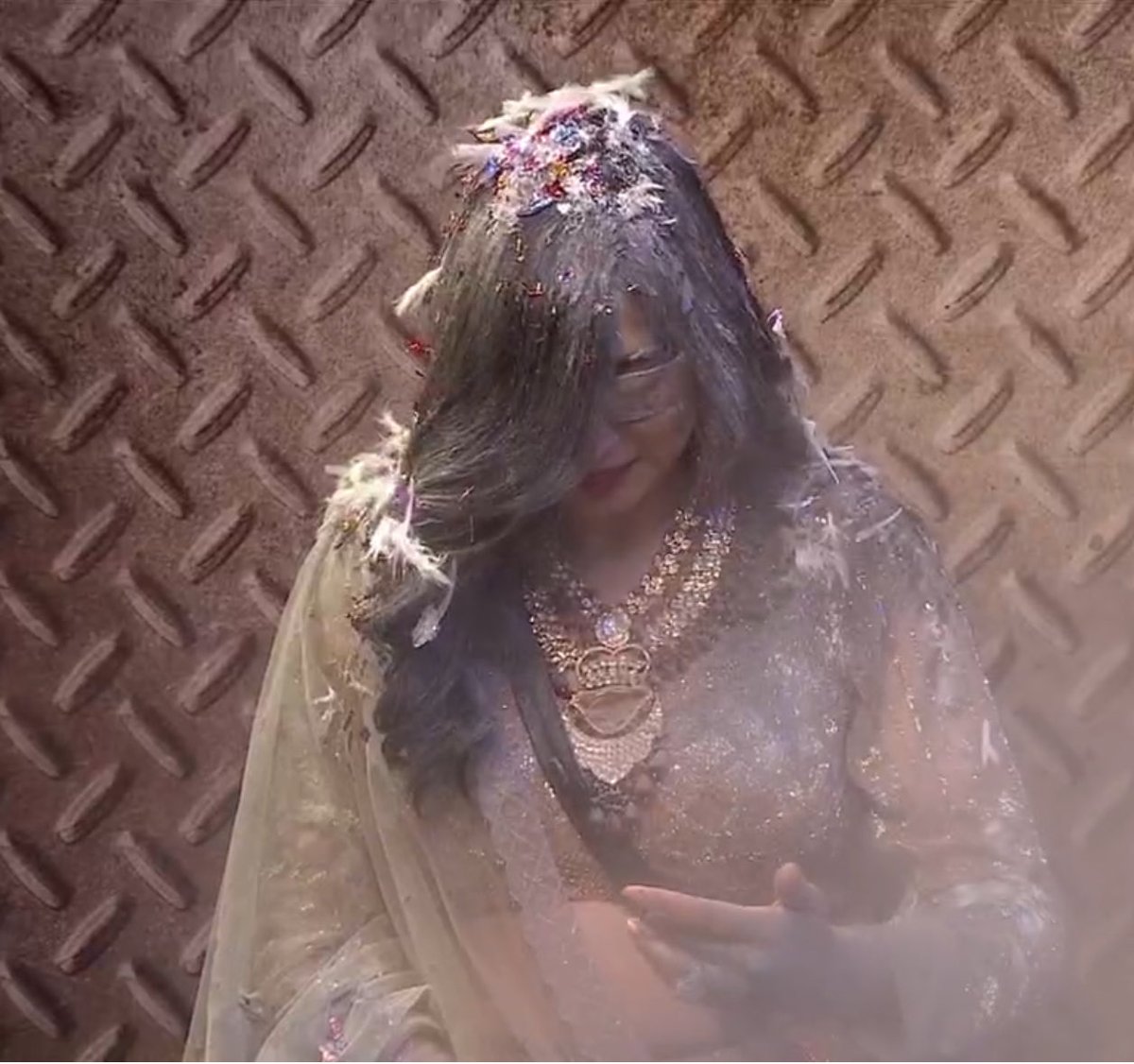 I feel bad for them whole house targeting them 🥺
THE FARRHANA BHATT SEASON 
#TanyaMittal #FarrhanaBhatt #BiggBoss19