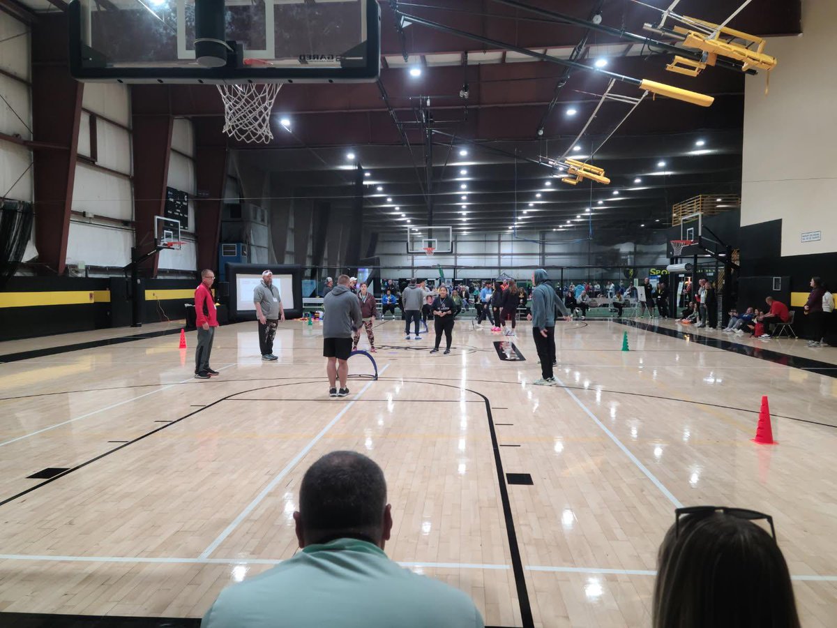 debblunk's tweet photo. I spent Thursday and Friday learning new games and of course getting new swag and equipment at the PEConference in Indy !! Love getting with other PE teachers and also with our own group and having a good time getting to know each other better !! #WeAreINSHAPE25 https://t.co/Mawhg8tDFj