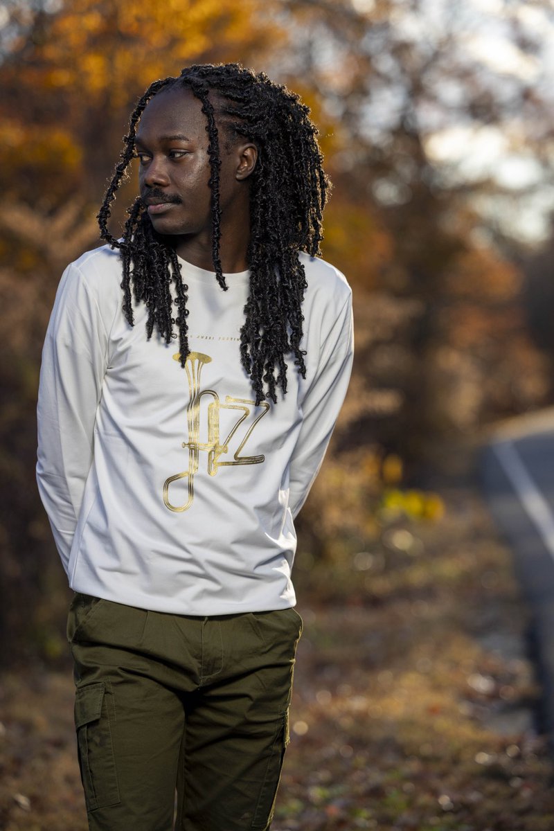 Cinnamon Girl 🩵🍁

📸 by Anonymous