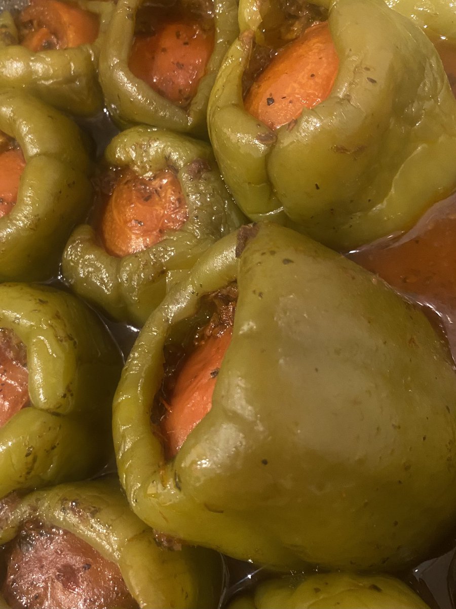 senseilinn's tweet photo. X’de daha fazla salçasız dolma görmeye dayanamadım https://t.co/vR8H32Dja1