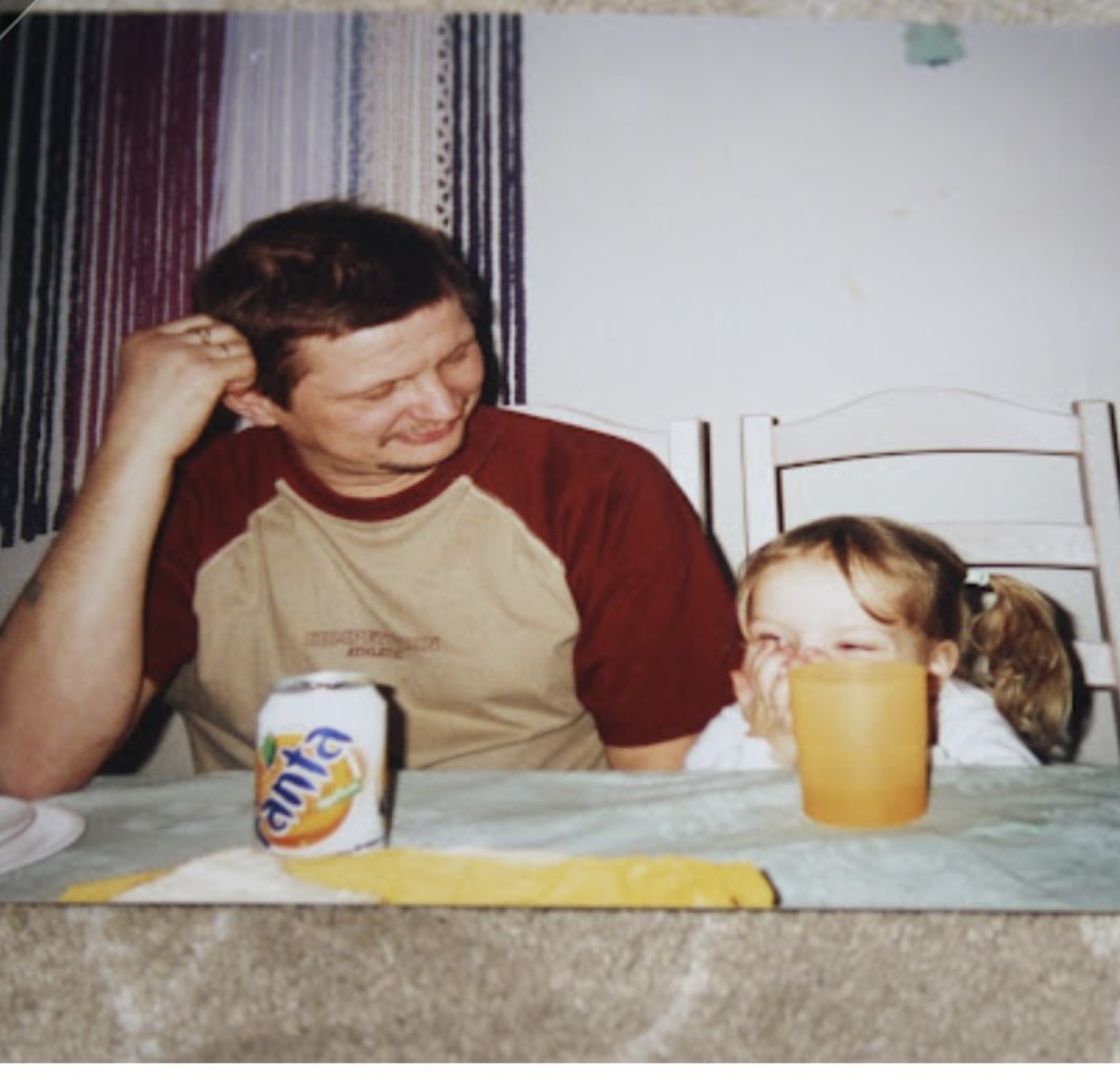 Hyvää isänpäivää taivaaseen iskälle. 
Huonoa loppuelämää avaruusinsinööreille, jotka polttivat ukon.