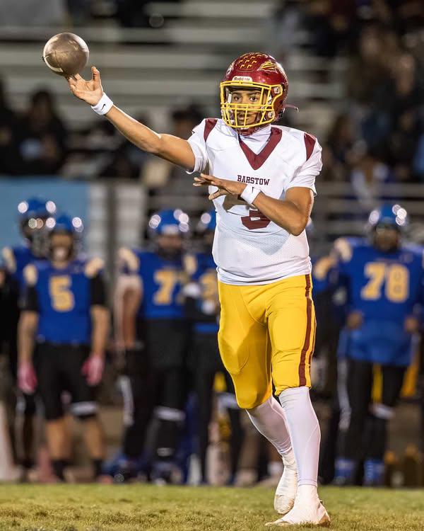 JarvisJr_3's tweet photo. REGULAR  SEASON PLUS RD 1 PLAYOFFS ! @BarstowFTBL
Stats: 
1559 yards
15 tds 
https://t.co/lbsb5XbfRO
*
*
*
@GregBiggins @adamgorney
@BrandonHuffman @SeanDillonSDSU @alecsimpson5 @CamEickhoff @ChrisV208 @CJPollard1 @RyanBartow @CoachZampese @GunslingerBuzz @westcoastpreps_ @SliceAgentBG @QBHitList @PrepRedzoneCA @CoachMattyJ @andy_lucas98 @CoachAnderson_M @CoreyDennis_ @GTNoLimitQBs @NobleFitnessHD @ReggieDunnJr @AztecRecruits @ucdpaulshelton