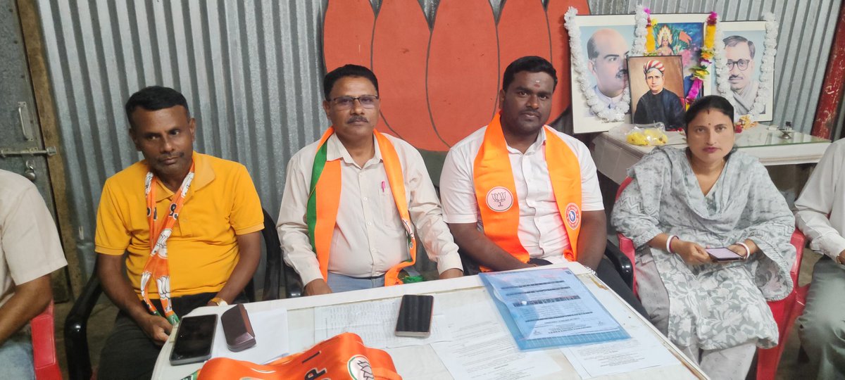 PYogesh_BJP's tweet photo. Proud to share that the BJYM Diglipur District Committee has been finalized today under the guidance of Shri Anil Kumar Tiwari Ji, State President BJP A&N Islands, and Shri Naresh Halder Ji, District President BJP Diglipur, along with the support of Shri K. Parmasivam & Shri Sunity Halder, State Secretaries BJP.

Special appreciation to Shri Mithun Das Ji, Vice President BJYM, and all dedicated karyakartas who are working with full energy and commitment to strengthen BJYM across Diglipur. 💪
The meeting also focused on the importance of the Special Intensive Revision (SIR) program and the pivotal role of youth in ensuring its success at the grassroots.

Grateful to everyone for their cooperation and enthusiasm. Together, we move ahead with the vision of Hon’ble Prime Minister Shri Narendra Modi Ji and Atmanirbhar Bharat. 🇮🇳

#BJYM #YouthPower #Diglipur #BJYMAandN #BJP #TeamBJYM #NaMoForYouth #AtmanirbharBharat #Leadership #BharatiyaJanataYuvaMorcha 
@narendramodi
@BJP4India 
@BJYM 
@BJYM_ANN 
@AnilkrTiwaribjp 
@RaghunathKulka5 
@Tejasvi_Surya 
@bprayanimp 
@blsanthosh