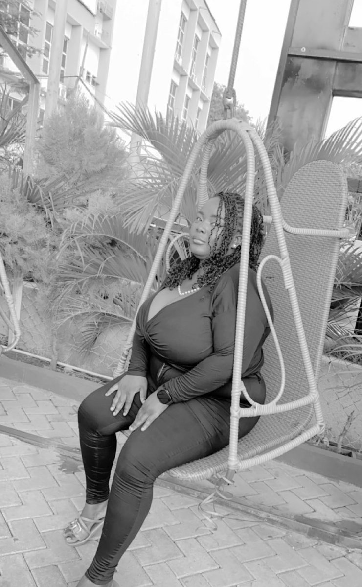 MMaeggi's tweet image. Sometimes I just want people to look beyond the melons and acknowledge my amazing personality.