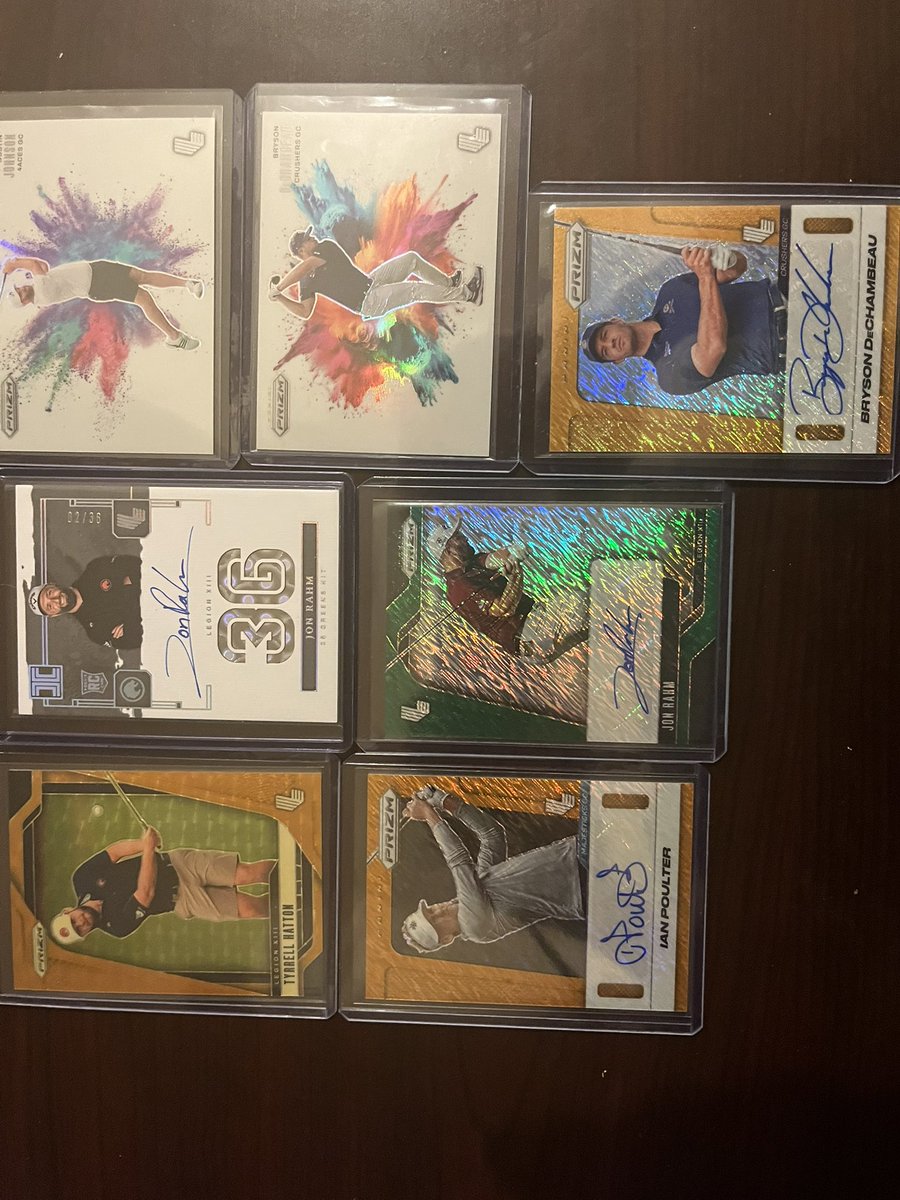 mblum16's tweet photo. @SCCTradingCards These are some of my most fun pulls.  Freddy is 1/3 but it’s the 1/1 auto cause he doesn’t sign his full name. The rest are awesome as well! https://t.co/abdqxjJTyg