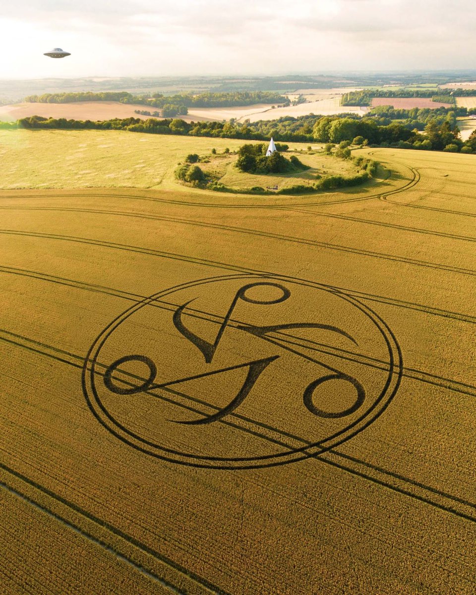 Dangerous_Music's tweet image. ⚠️ INTERCEPTED TRANSMISSION ⚠️
Dangerous Music [REDACTED]
Launch Date: 11.28
Status: Mixing protocol breach
Contents: Unknown
Confidence Level: Off the charts

#DangerousMusic #MixDifferent #SacrificeNothing #HearEverything