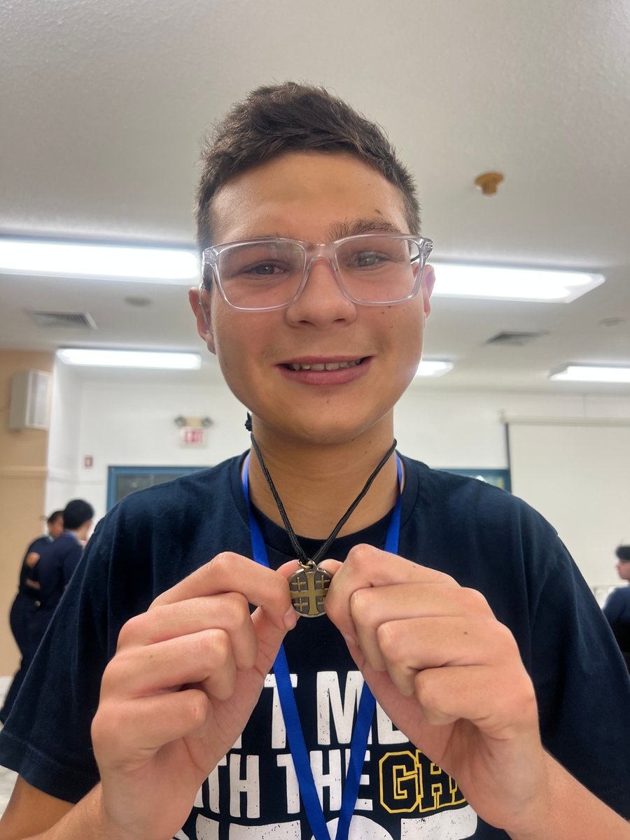 ColumbusHS_Mia's tweet image. Earlier this week, our Faith &amp;amp; Mission team and LINK Club shared a beautiful retreat experience with our friends from Great Heights Academy. Moments like these remind us what it means to live our Marist mission each day. #CPride #Adelante