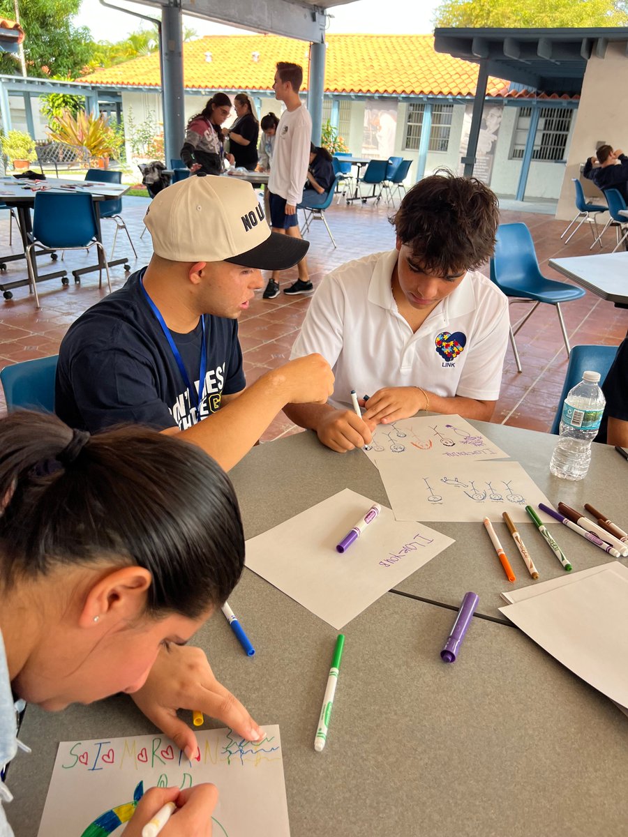 ColumbusHS_Mia's tweet image. Earlier this week, our Faith &amp;amp; Mission team and LINK Club shared a beautiful retreat experience with our friends from Great Heights Academy. Moments like these remind us what it means to live our Marist mission each day. #CPride #Adelante