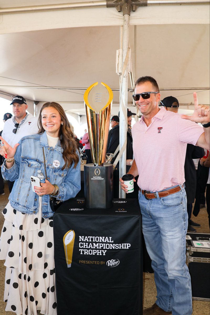 Double T Varsity Club tweet media