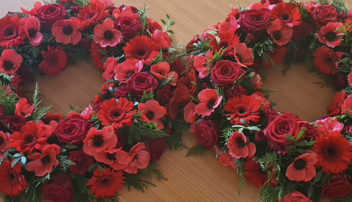 I want to thank the Rose Garden Florist, a small local business in my constituency that has served our community over many decades, for putting together the most beautiful two wreaths for today's services.

A special effort for a very special day.