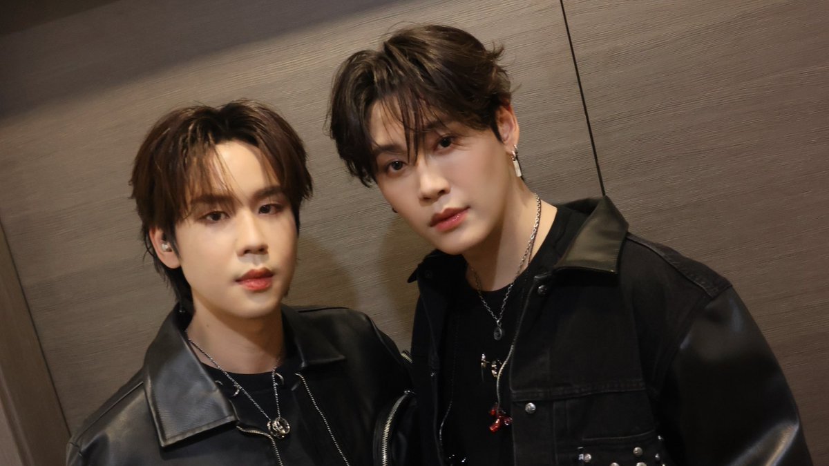 GMMTV's tweet photo. It’s our first time here, and we’re truly impressed! Thank you so much for coming to see us. Hope we’ll meet again soon! 😘 

Wir sind zum ersten Mal hier in Berlin und total begeistert! Vielen Dank für euren Besuch! Hoffentlich sehen wir uns bald wieder! 😘  

เป็นครั้งแรกที่มาที่นี่ พวกเราประทับใจมาก ๆ ครับ ขอบคุณที่มาหาพวกเรานะครับ หวังว่าเราจะได้เจอกันอีกครับ 😘 

#BP1stFMBerlin 
#GMMTV