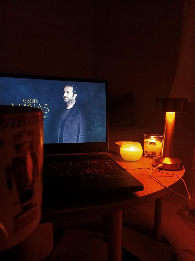 FuundaaKyaa's tweet photo. Dinlenmeli bir pazar 🎶 https://t.co/d4QLS9qGX4