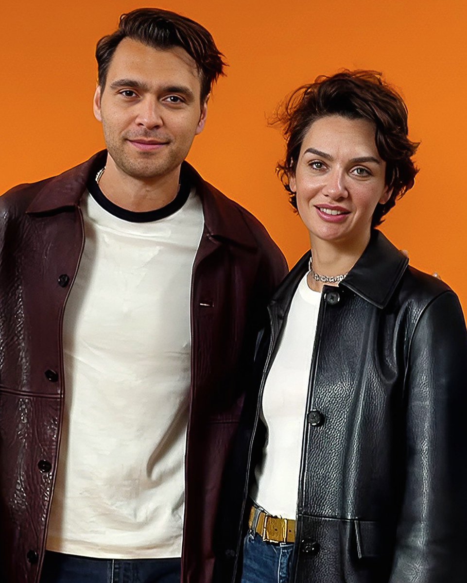 BirHak ✘ Apple ✨

#BirceAkalay #HakanKurtaş #BirHak