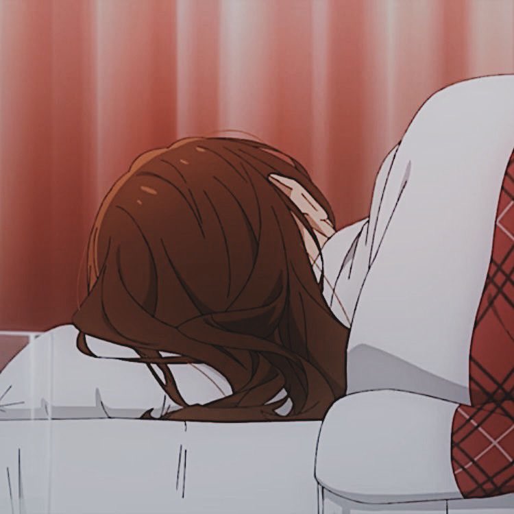 wiildflowerrx's tweet image. she’s been bed rotting all day.