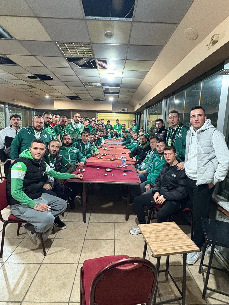 Mücadeleye Devam Sezon Sonu Ait Olduğumuz Yere 💪🐊
<a href="/BursasporSk/">Bursaspor</a>