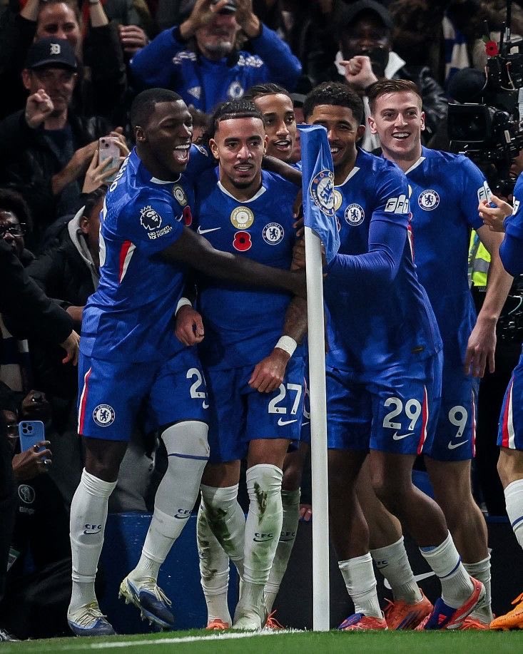 فيها فرحه هالموسم غير متوقعه ان شاء الله 💙