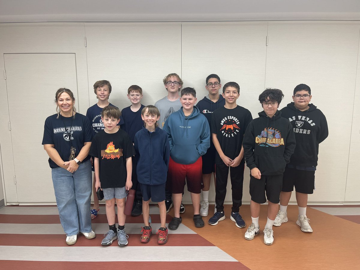 mattwmyers's tweet image. Congratulations to our Esports team for taking first place in their tournament this weekend. We’re proud of your hard work! Thank you Coach Fitz for leading! #wearesouth #esports @BoerneMSSouth @BMSS_LIB 🐴