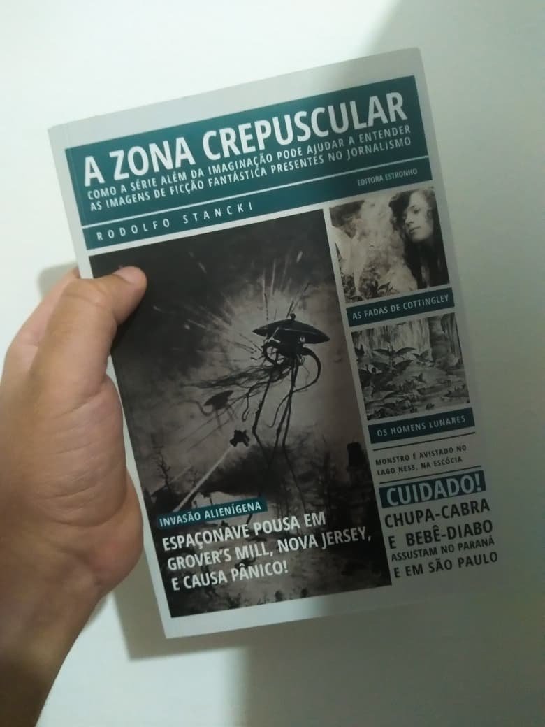 inclusive, para quem se interessa pelo assunto: existe um livro muito bom sobre histórias fantásticas que aparecem no jornal como notícia, escrito pelo paranaense Rodolfo Stancki.

chama-se A Zona Crepuscular.