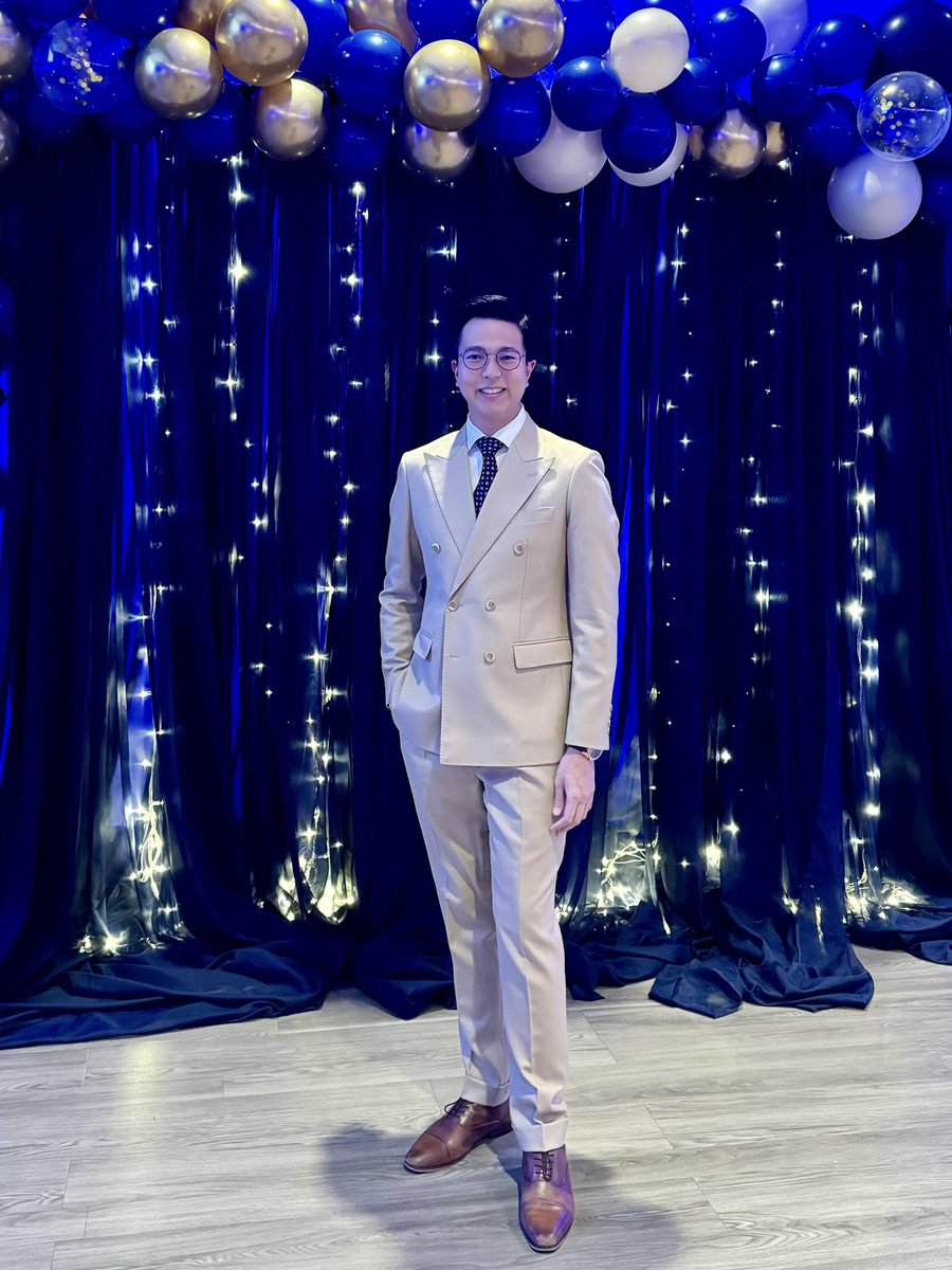 PeakNatapatMD's tweet image. Gala Night with @CrohnsColitisFn NE-IA Chapter 💙
Proud to support their mission to help #IBD patients and build a better future toward a #cure.
Grateful to @kehutchins77 and @NebraskaMed for having me!