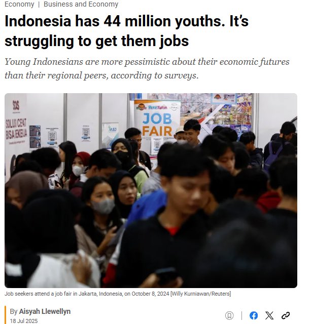 mikrocosmosis's tweet photo. I see why now. lots of jobless losers😭😭 https://t.co/igCXP8omlP