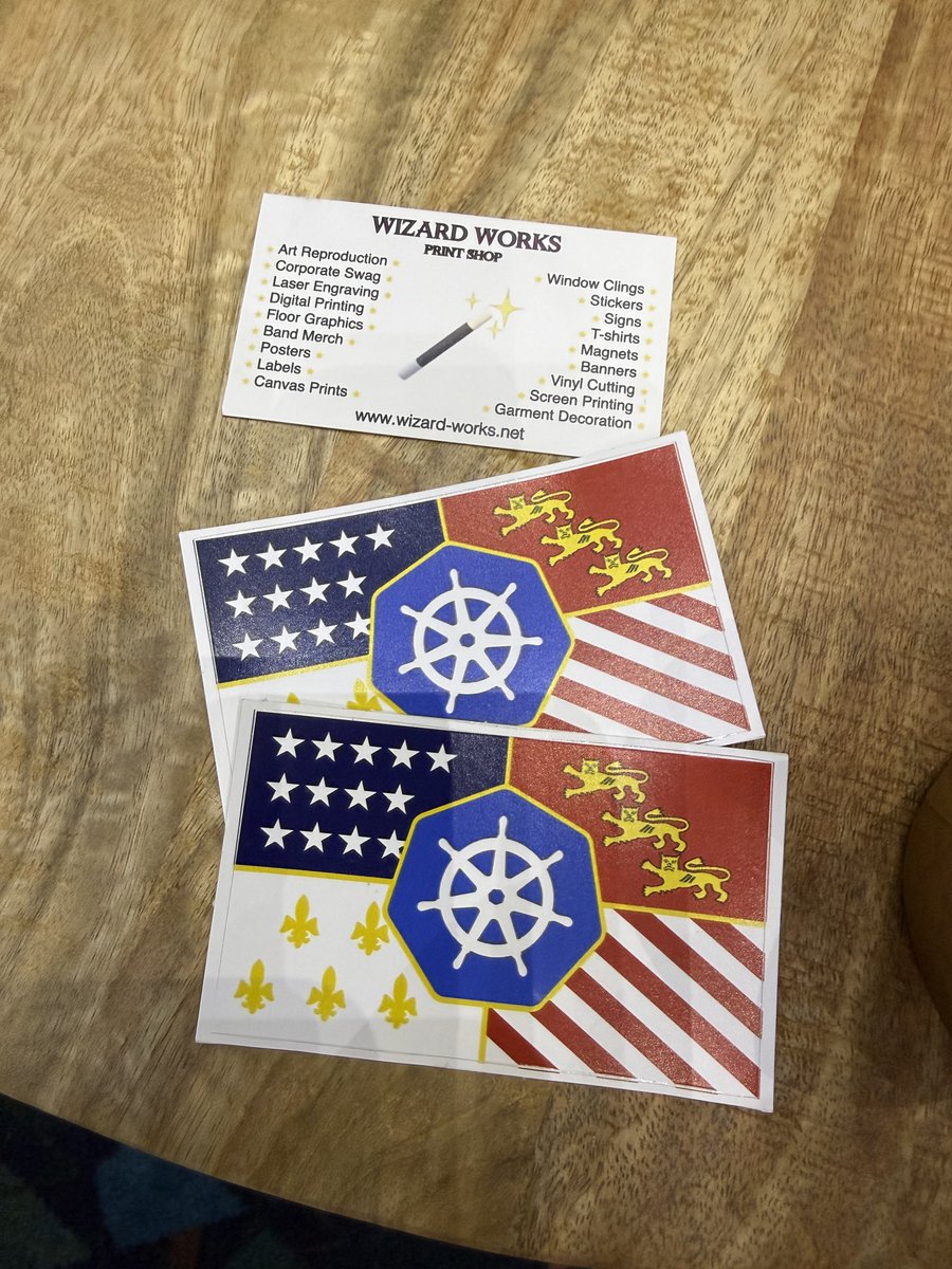 ChrisShort's tweet image. Huge shoutout to Michael McCune for these amazing stickers. Detroit ❤️ Kubernetes!!! #kubecon #cncf