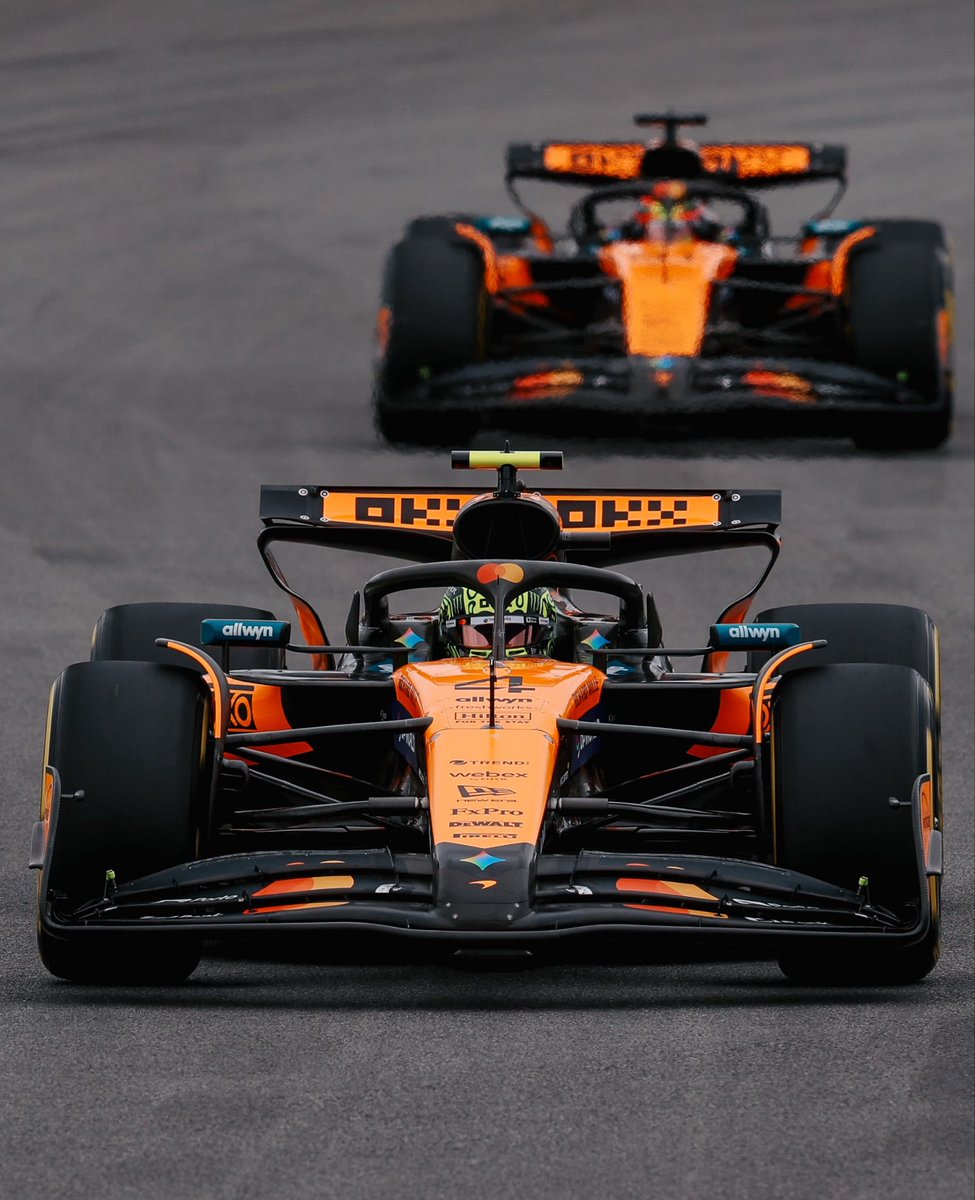 Pushing on 🙌

#McLaren | #BrazilGP 🇧🇷