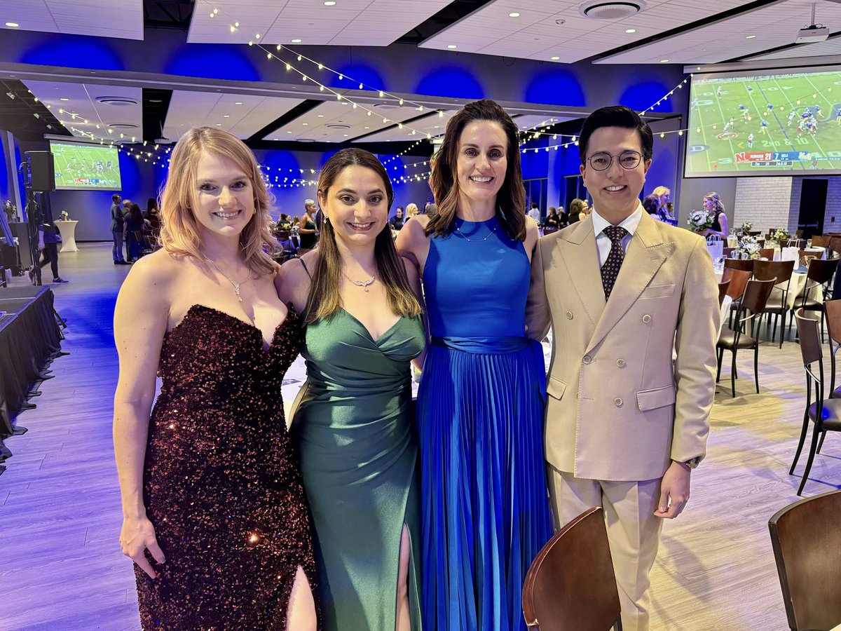 PeakNatapatMD's tweet image. Gala Night with @CrohnsColitisFn NE-IA Chapter 💙
Proud to support their mission to help #IBD patients and build a better future toward a #cure.
Grateful to @kehutchins77 and @NebraskaMed for having me!