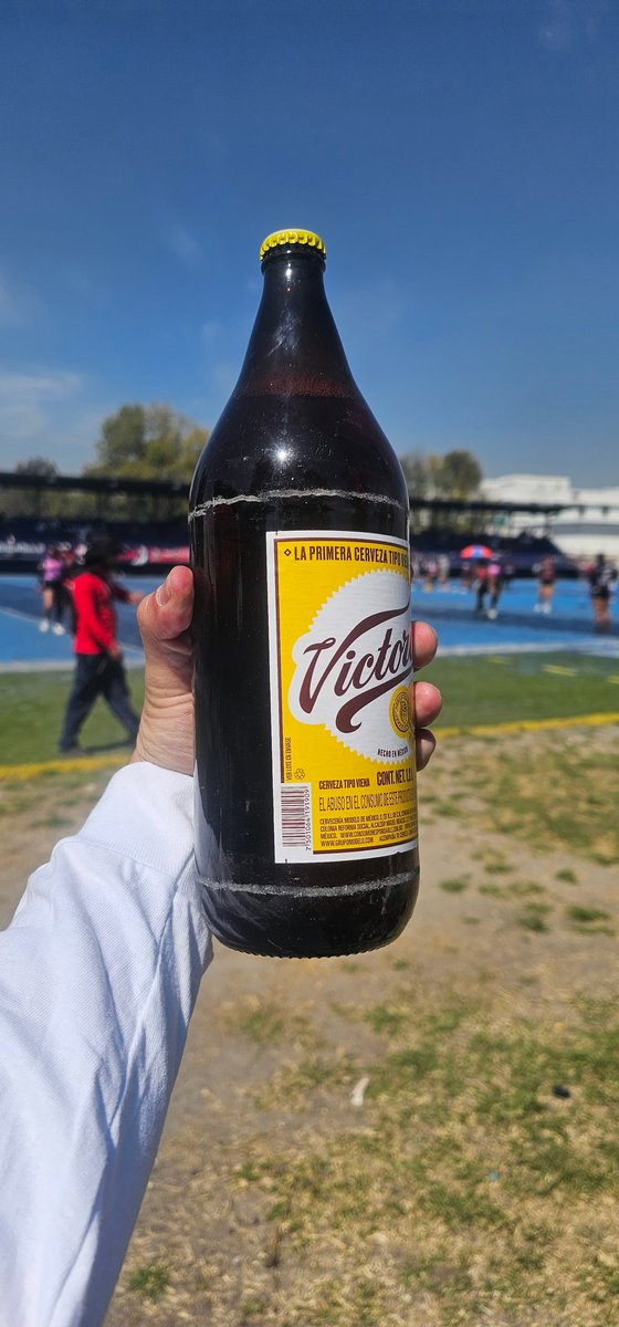 Pierrothsky's tweet photo. #Campeones #Forajidos #FF https://t.co/yF6aVaUatv