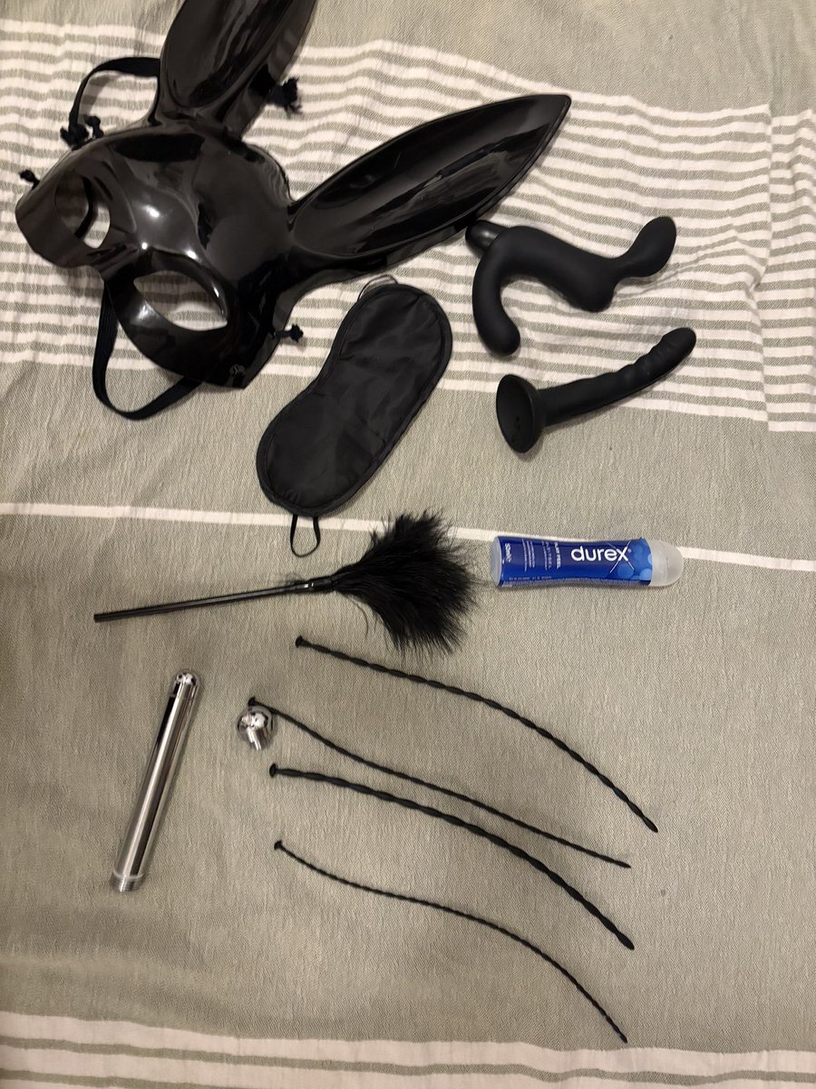 johnkoch1996's tweet photo. Wow I just had an amazing voice drain session with @God_Shanayaa 

She picked some toys &amp; really tested out my limits&amp; I enjoyed every second of it!😍

Can only recommend booking a session with her, I will definitely book one again 

Findom find femdom nsfwtwt buyingcontent slave https://t.co/MOL2M5Nntr