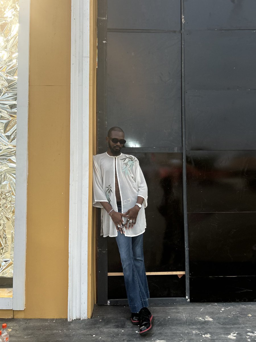 Excellingstar's tweet image. I just wanna wear what I want, get high, get out, get by, get drunk.
#gtcofashionweekend #gtcofashionweekend2025