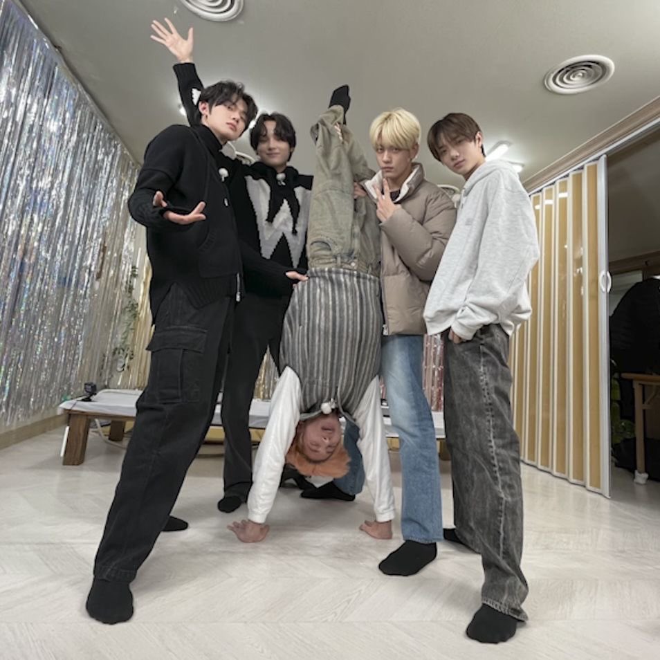 taegyupilled's tweet image. please vote for txt on mnet+ and spread the tags around on X !!!!
#2025MAMAVOTE 
#TOMORROWXTOGETHER