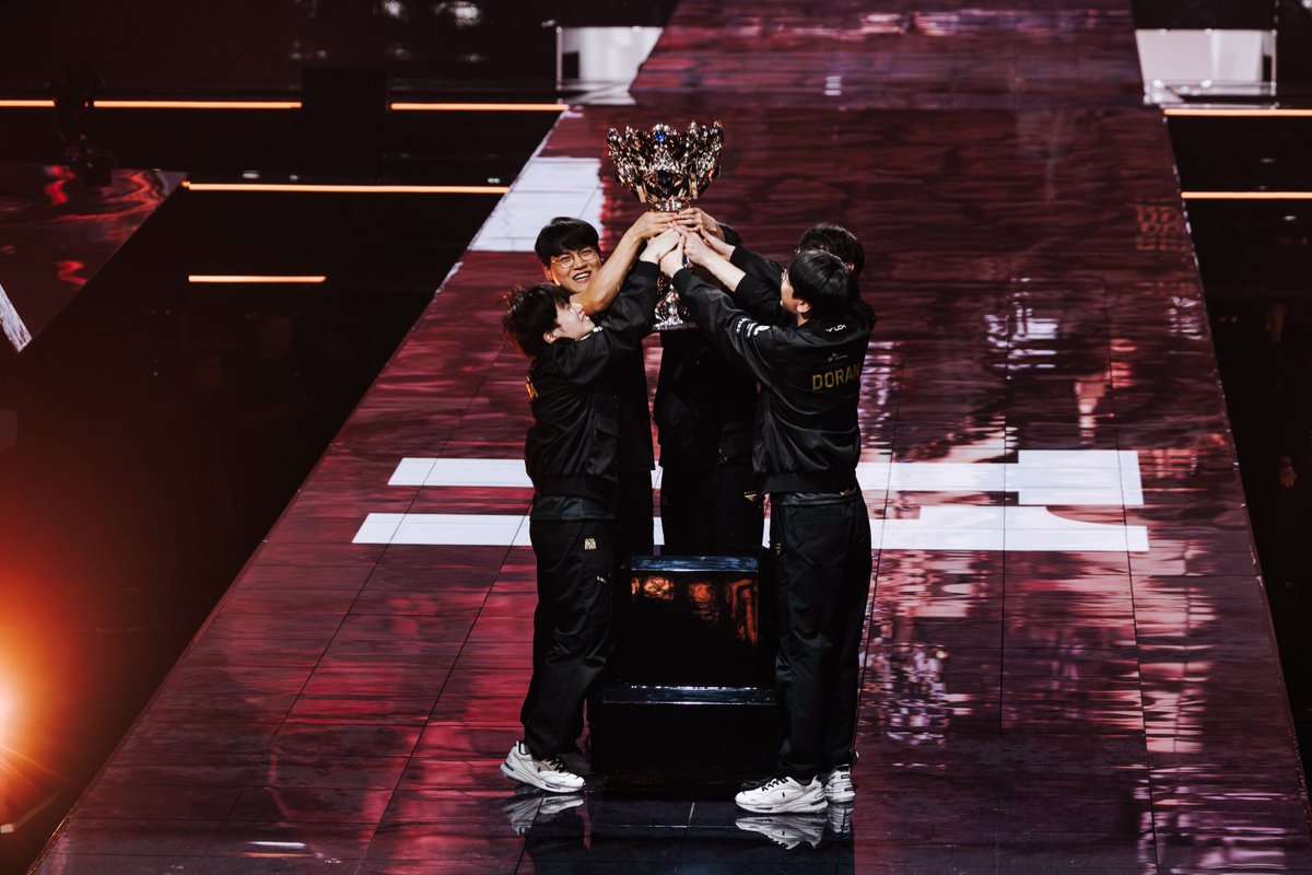 호랭이떡 (@tigerricecake) on Twitter photo 