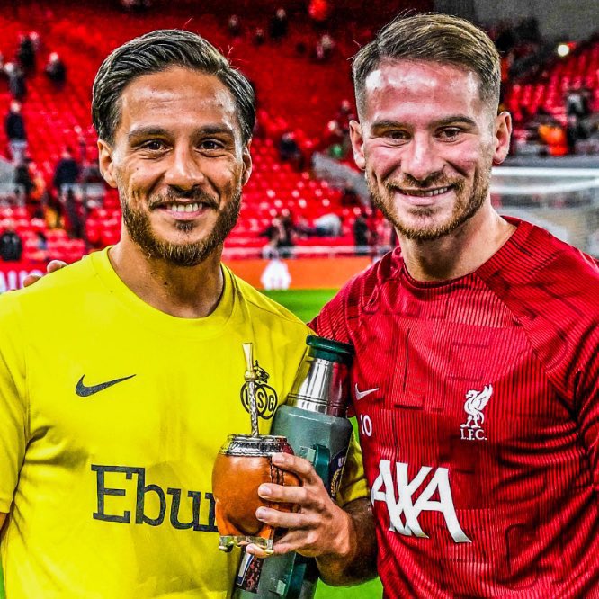 🚨 BREAKING: Kevin Mac Allister has been called up to the Argentina National Team by Lionel Scaloni. <a href="/HernanSCastillo/">Hernán Castillo</a> 🇦🇷☎️