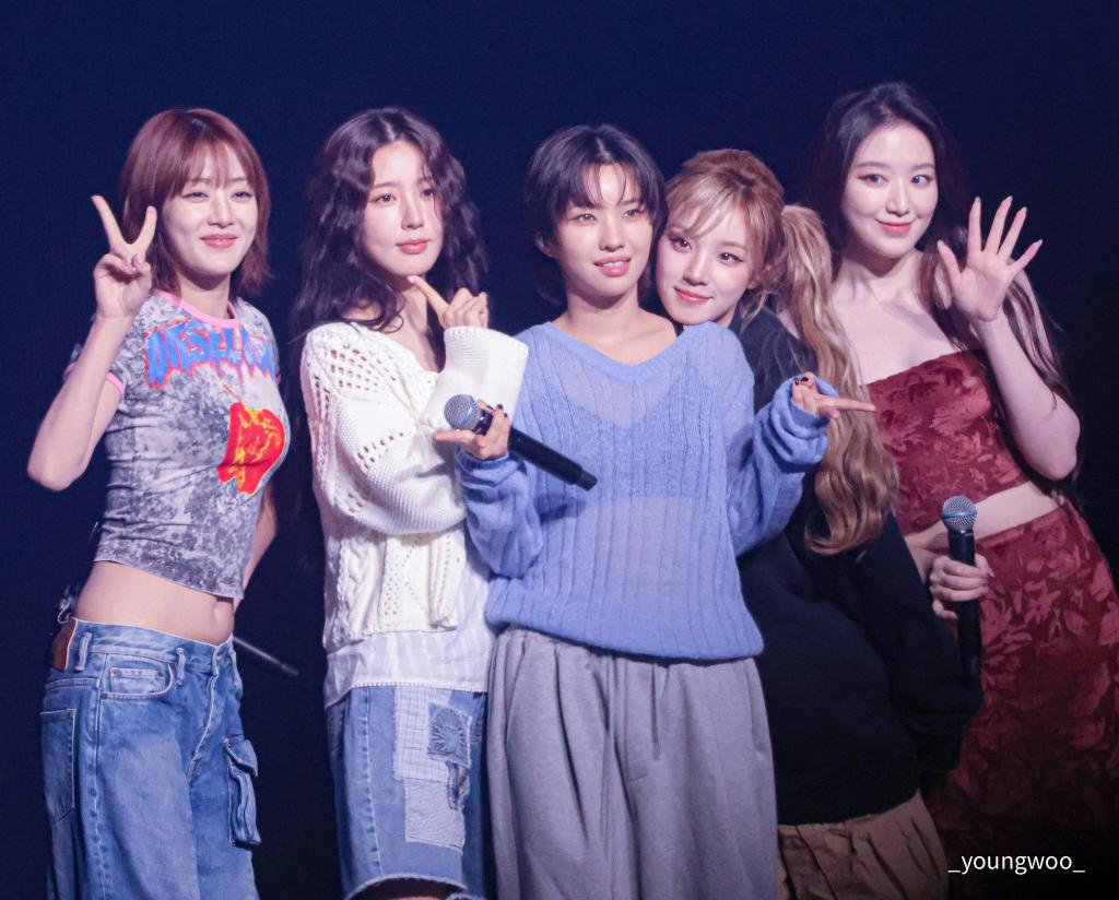 idlelush_'s tweet image. Neverland, It&apos;s the last day to vote‼ let&apos;s give it our best and stay in top 10✊

I vote for #idle on #2025MAMAVOTE 

1 retweet/reply = 1 vote
Both = 2 votes

🚨Drop your votes🚨