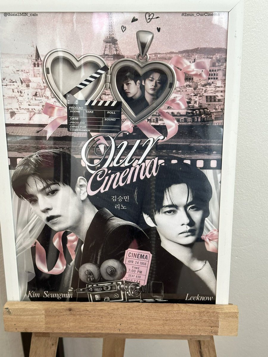 bunnyrabii's tweet photo. 𝓢𝓹𝓮𝓬𝓲𝓪𝓵 𝓣𝓱𝓪𝓷𝓴𝓼
ขอบคุณสำหรับทุกผลงานคมช.นะคะ♡ ทุกชิ้นสวยมากจริงๆ เราเลือกไม่ผิดเลย ชอบทุกงานมากๆ รายละเอียดดีตรงบรีฟมาก ขอบคุณที่ช่วยทำให้คาเฟ่ #2MIN_OurCinema #thisis2MIN_cafe ออกมาสวยและอบอุ่นจนประทับใจมากเลยค่ะ✨(สองภาพนี้จัดในโซนเวดดิ้งค่ะ)
🎀Poster Serie
#mamoniereview
🎀Poster City
#reviewofmmj
