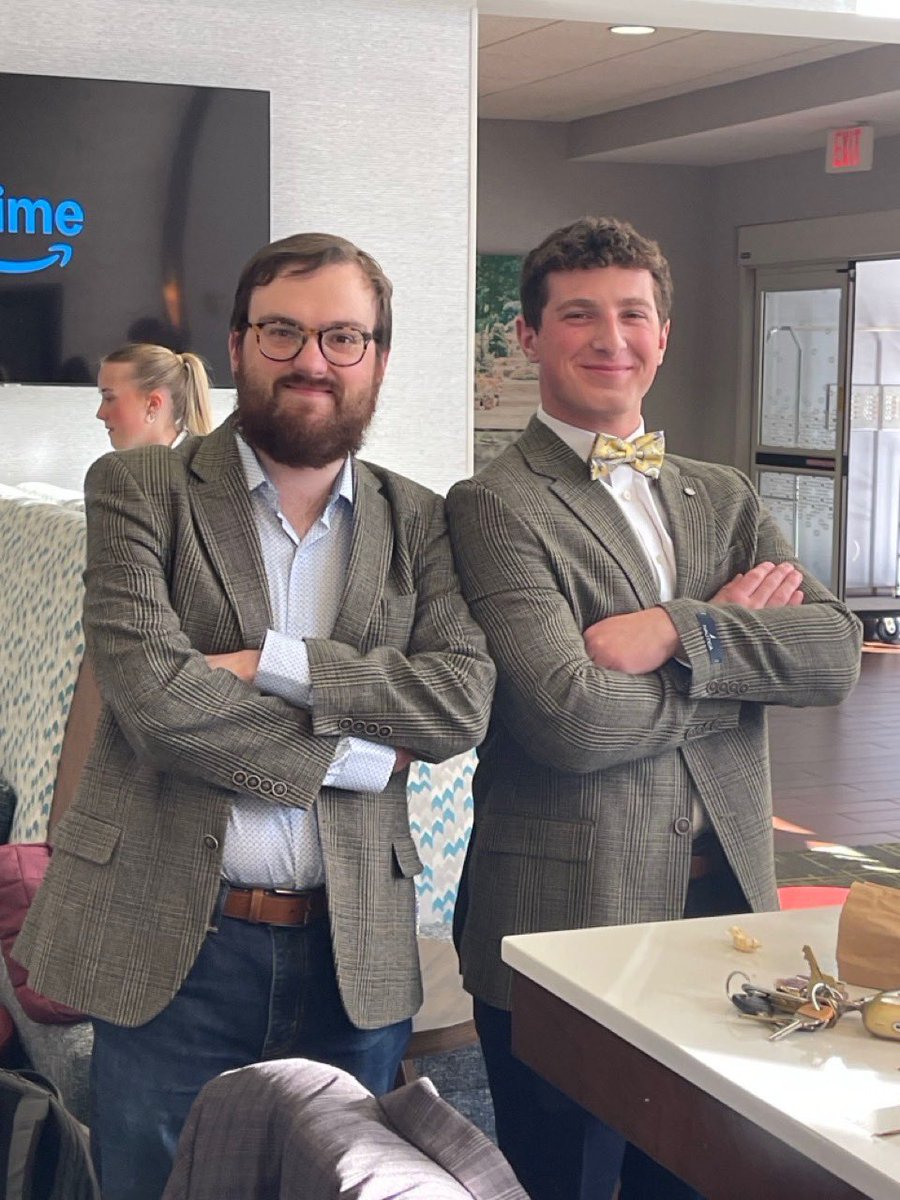 This past weekend VAMT traveled to Durham to compete at Tobacco Road Invitational! Congrats to Wahoo for placing third and Cavalier for an honorable mention. Another congrats to Hovsep, Claire, and Michael on their attorney awards! 🧡