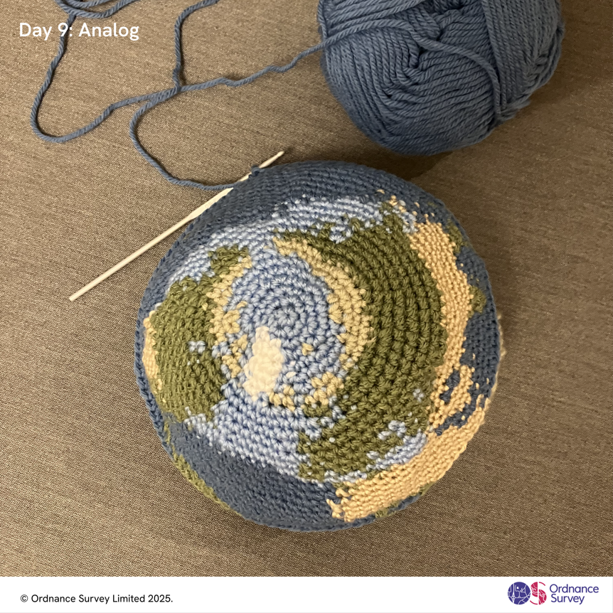 OrdnanceSurvey's tweet image. Geospatial Analyst Hannah Brooks crocheted a globe using a pattern by KaperCrochet, adapting colours for land and sea. 

The northern hemisphere is complete, with the rest to follow soon. 

For Day 9 of the #30DayMapChallenge - Analog.