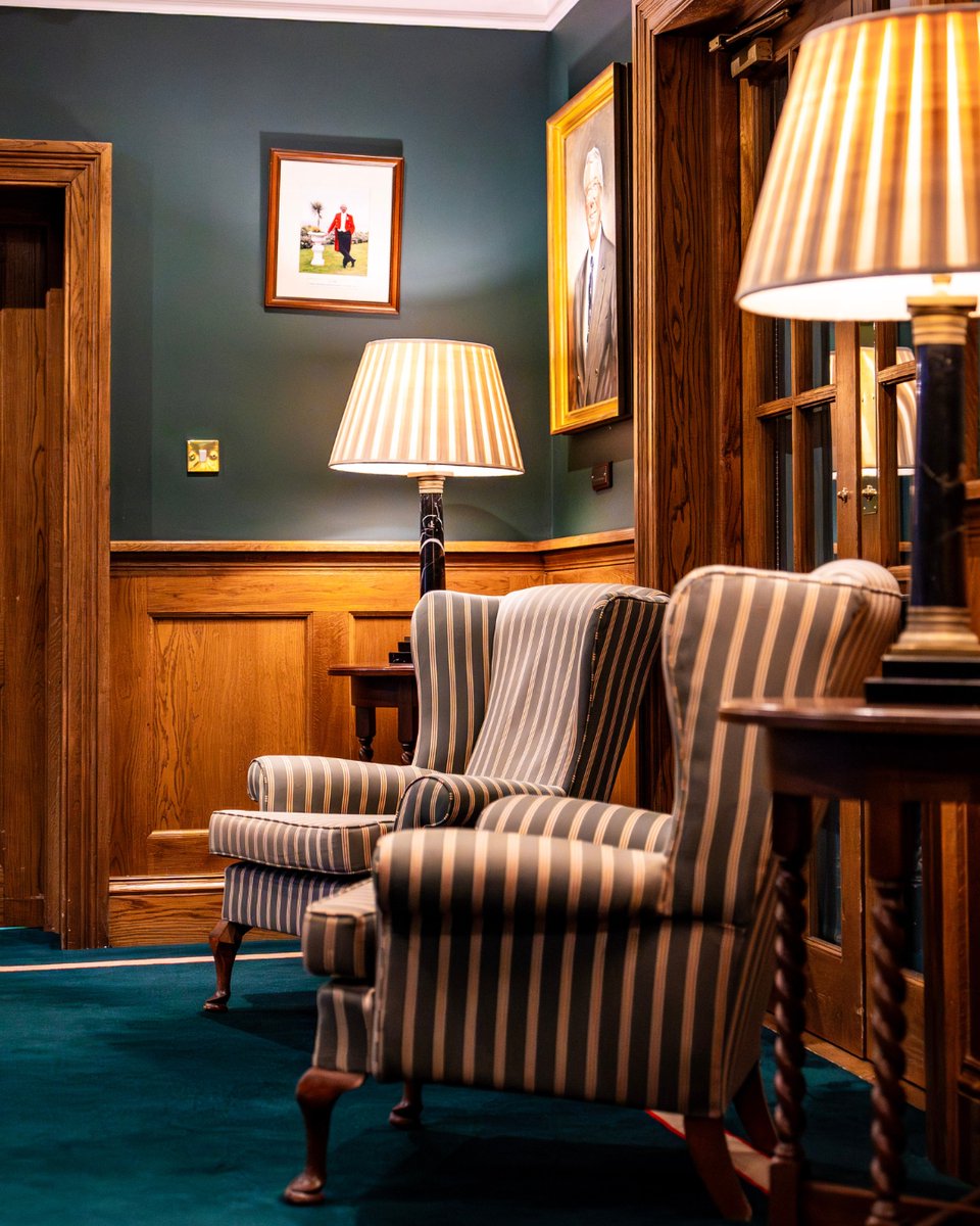 PGC1894's tweet photo. A glimpse inside our warm, museum-like clubhouse hallway, dressed head to toe in Portmarnock green. https://t.co/Wi5tacs9v4
