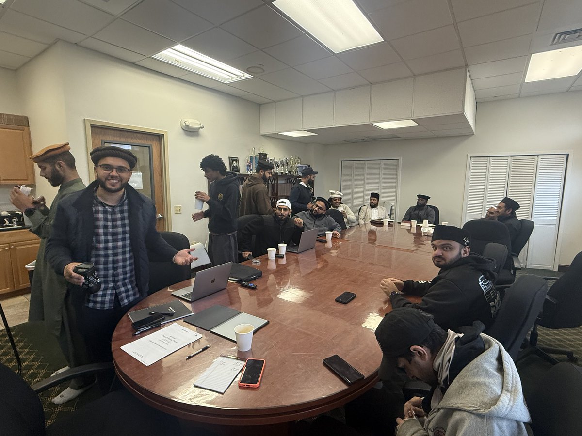 #Muslim youth at Amila meeting discussing the new year goals.