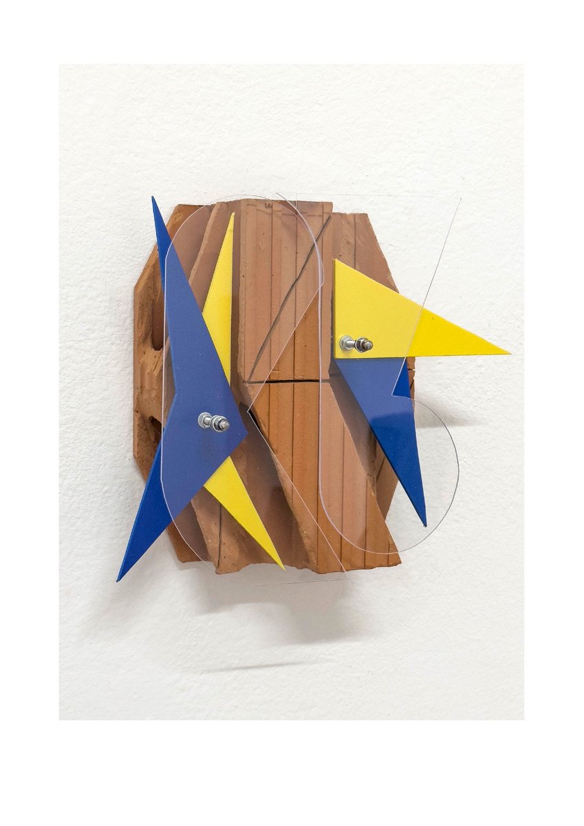 Óscar Abraham Pabón
Recycling XXIII 2025
Fragmento de ladrillo, PVC coloreado, varilla de metacrilato transparente y tornillo metálico.
25 x 26 x 9 cm

Palabra y Obra
16 de octubre - 29 de noviembre 2025

<a href="/Abrahamarq/">Oscar Abraham Pabón</a>