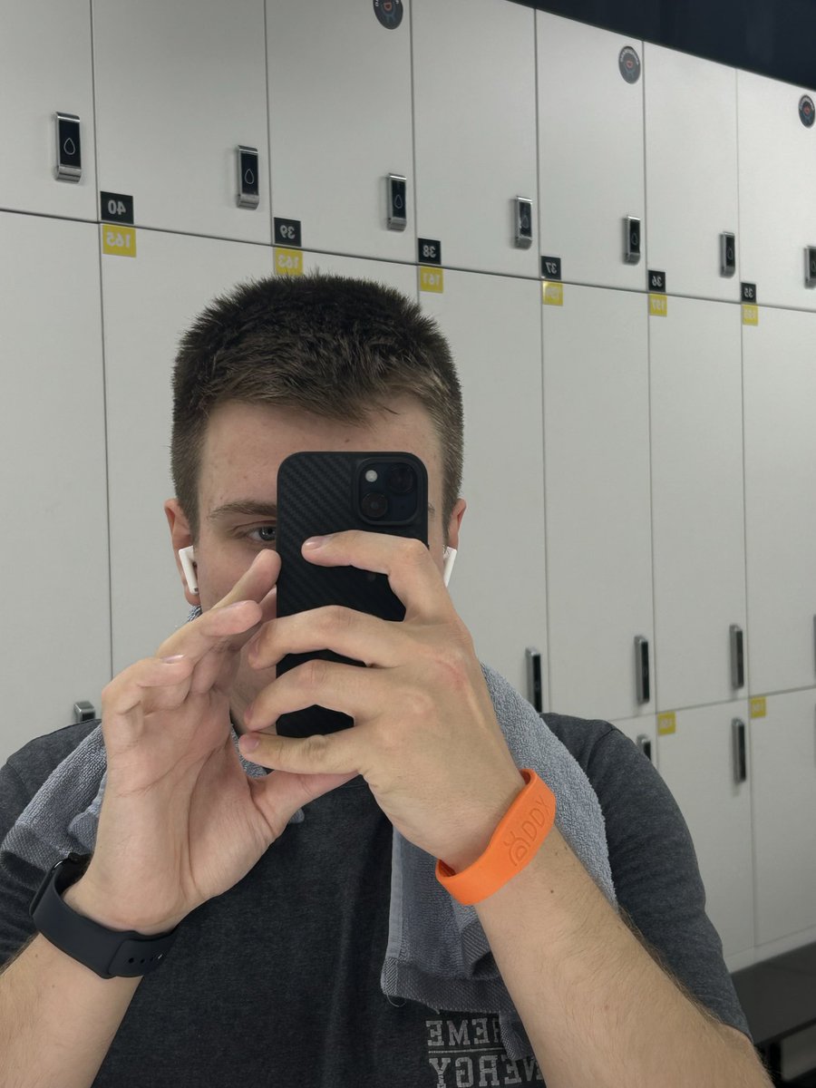 vvmlts's tweet image. | Значит так. Была вечерняя тренировка.