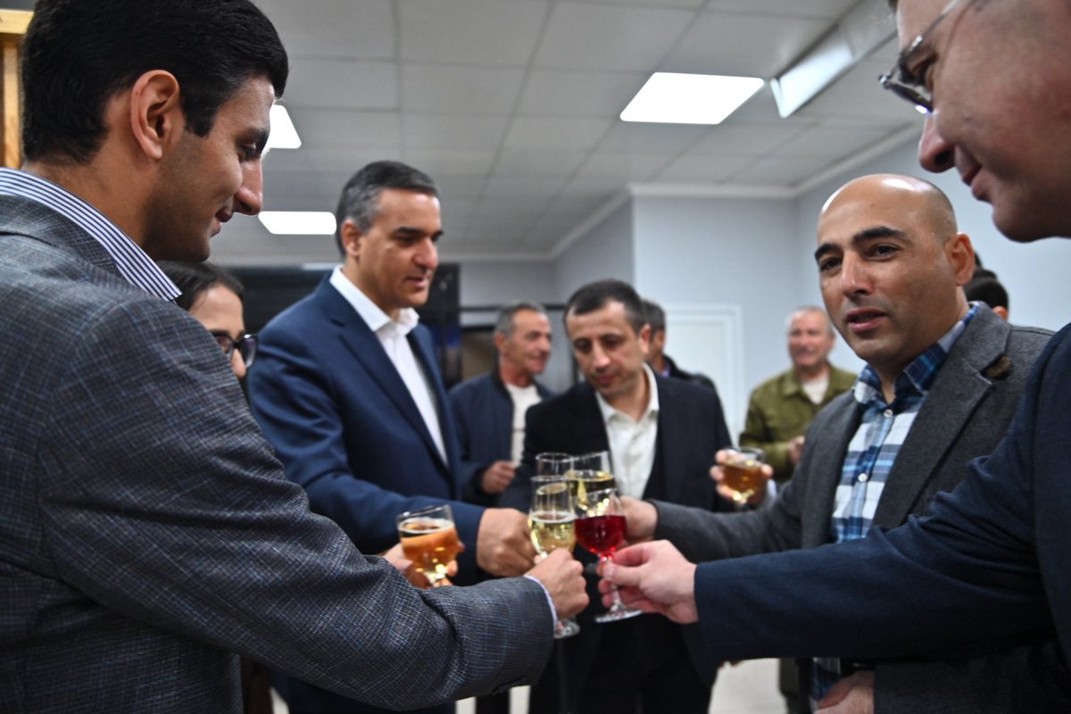 atatoyan's tweet photo. Syunik is the heartbeat of our homeland; a forge of victories, courage, & dignity. It’s not just a border, but guardian of our spirit. Let’s believe in our strength & build a just, secure 🇦🇲together. Our regional unit 📍Kapan, Nzhdeh 18/17 | ☎�� 094 502 086 #WingsofUnity #Uwings https://t.co/mUIx6B73PL