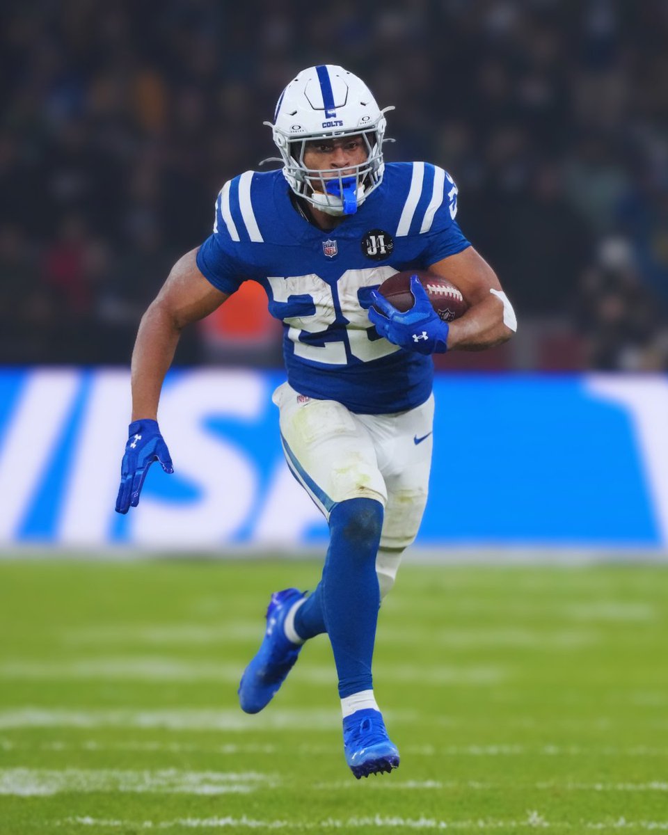 MySportsUpdate's tweet image. #Colts RB Jonathan Taylor in a win over Atlanta:

- 32 carries
- 244 yards
- 3 TDs

MVP train back on.